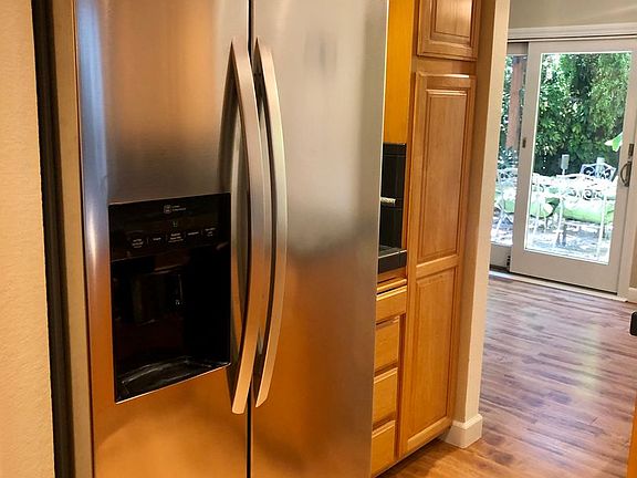 4th image of 103 El Patio Ct