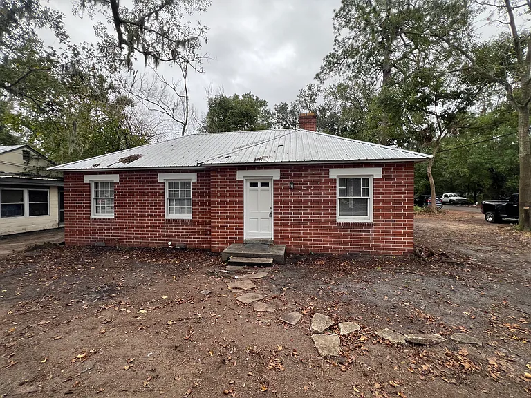 3602 Norwich St — Photo 11