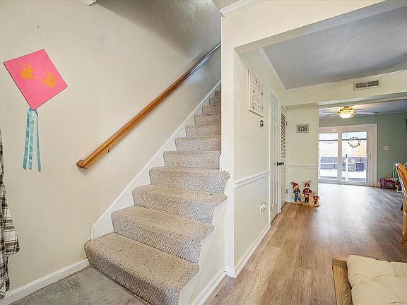 3rd image of 936 Indian Cir