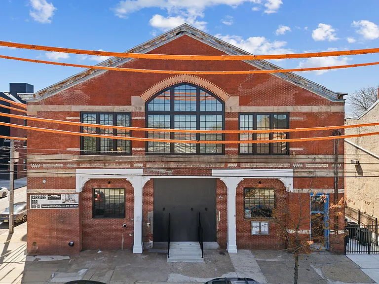 Carriage Car Lofts — Photo 10