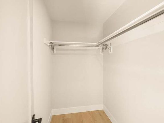 3rd image of 5266 Diane Ave #3