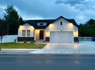 1167 S Haight Creek Dr, Kaysville, UT 84037
