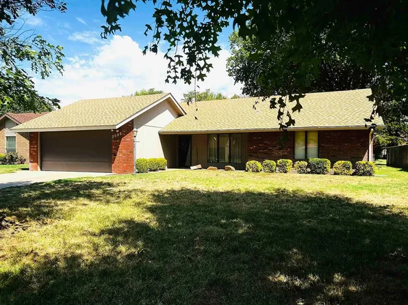 2088 Lantern Ln, Enid, OK 73703