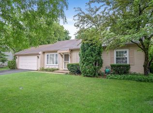 955 Shorewood Dr, Bartlett, IL 60103