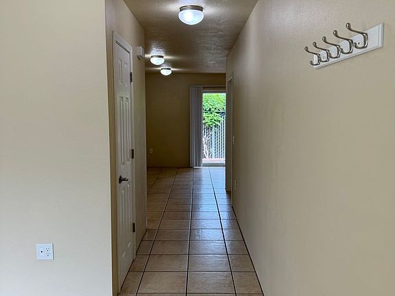 4th image of 4195 Glacier View Dr