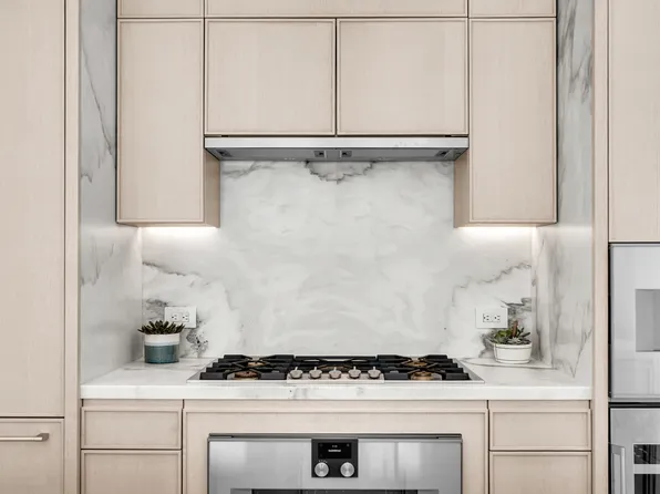 138 East 50th Street image 28 of 69