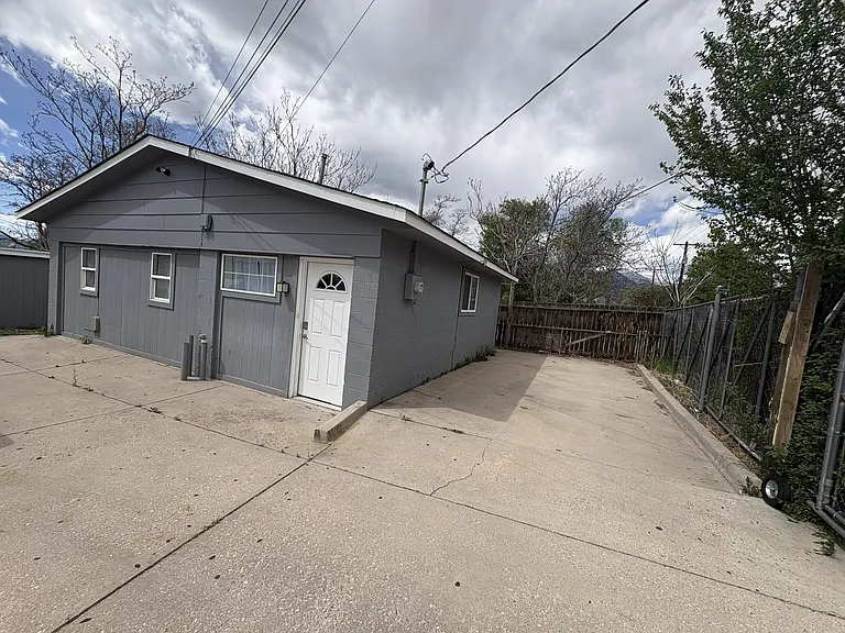 824 E Fountain Blvd #B — Photo 1