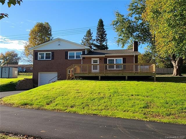 1st image of 1241 Pond Valley Ln