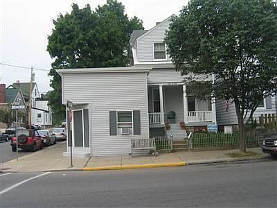 Home for Sale in Bellevue/Dayton/Wood, KY $169,900