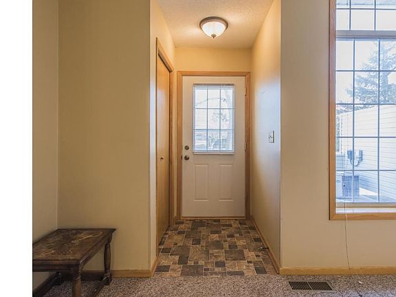 2nd image of 510 Lovell Ave APT 2