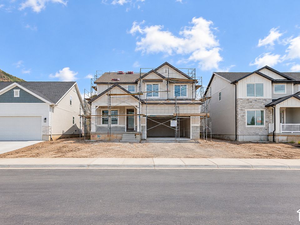 1st image of 31 W Linden Ln #1027