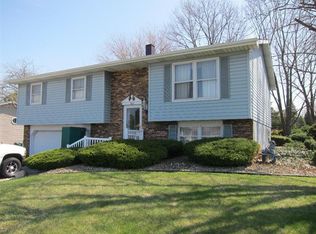 1802 Forest Ln, Crown Point, IN 46307