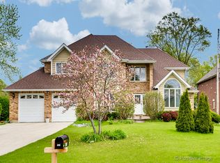 1601 N President St, Wheaton, IL 60187