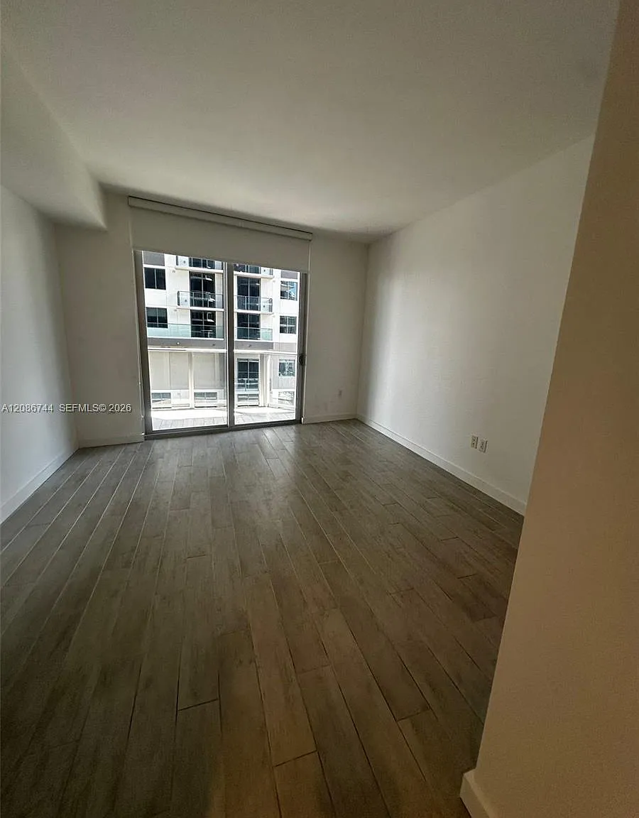 Brickell Ten Condo — Photo 2