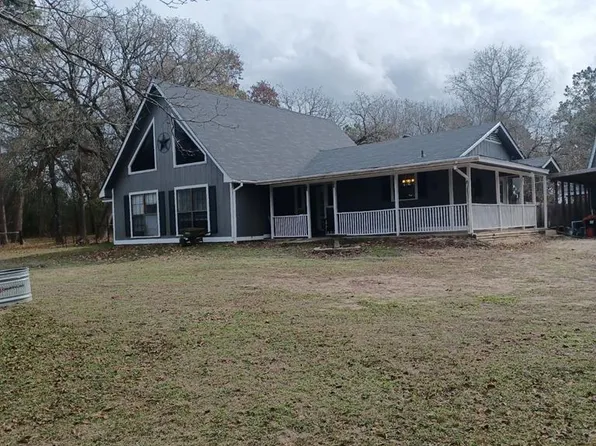 1296 Acr 165, Elkhart, TX 75839