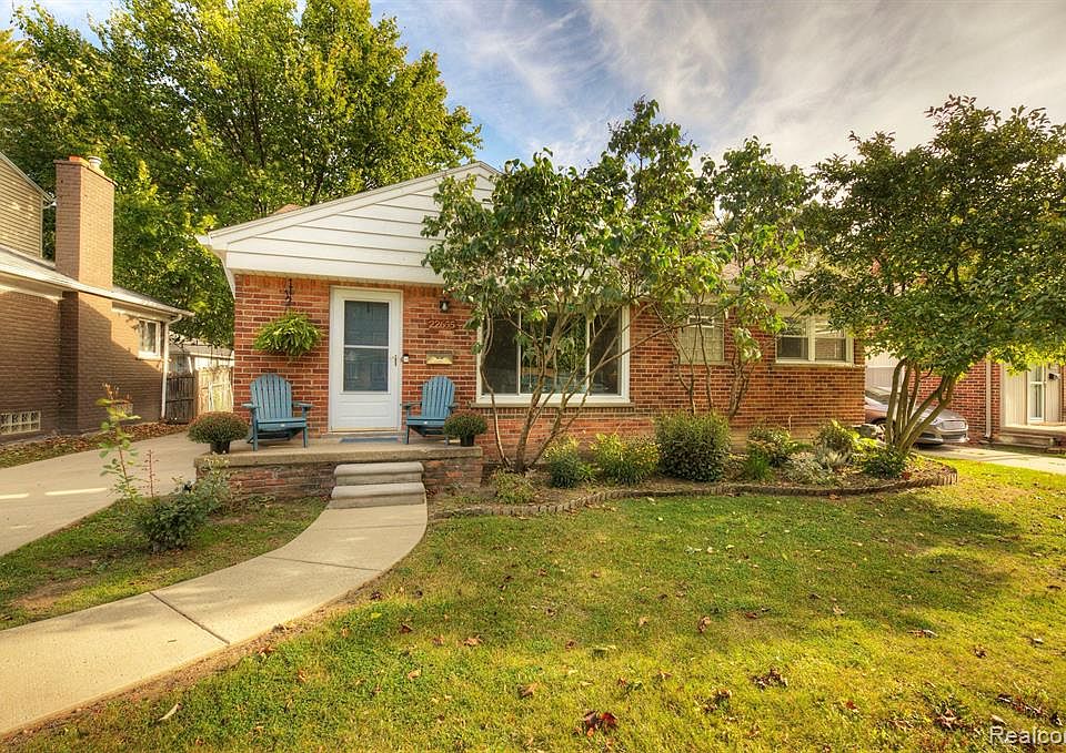 22655 Englehardt St, Saint Clair Shores, MI 48080 Zillow