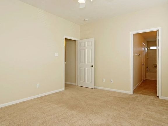 3rd image of 13807 Clarehouse Ln #1