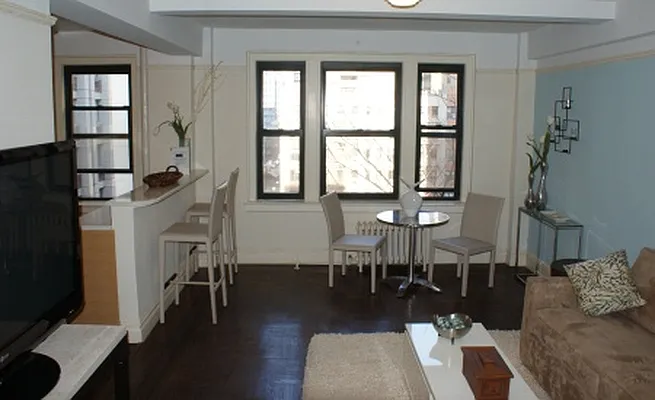 Sold by Shares of New York Marketing LLC | media 7