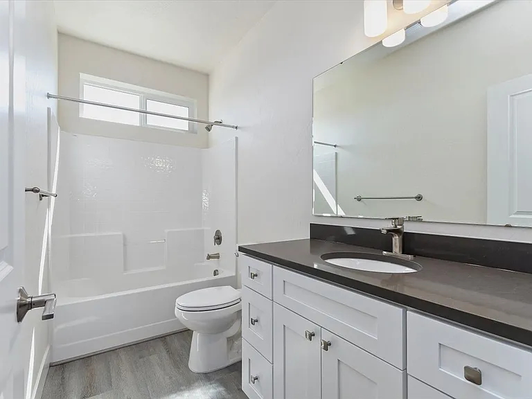 Cedar Crossing Luxury Townhomes — Photo 91