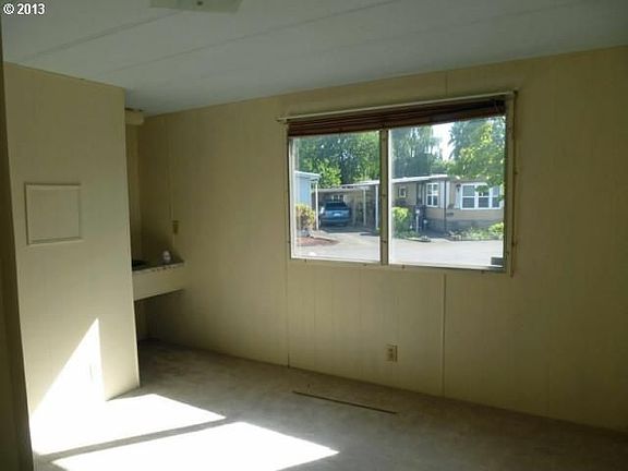3rd image of 10505 NE 53rd Ave