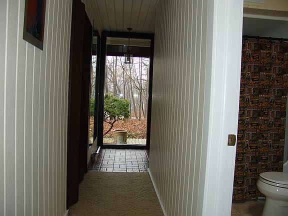 5th image of 23 Thorn Creek Dr
