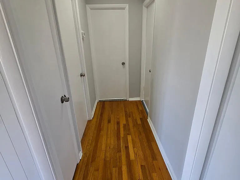 306 Holly Manor Rd — Photo 4