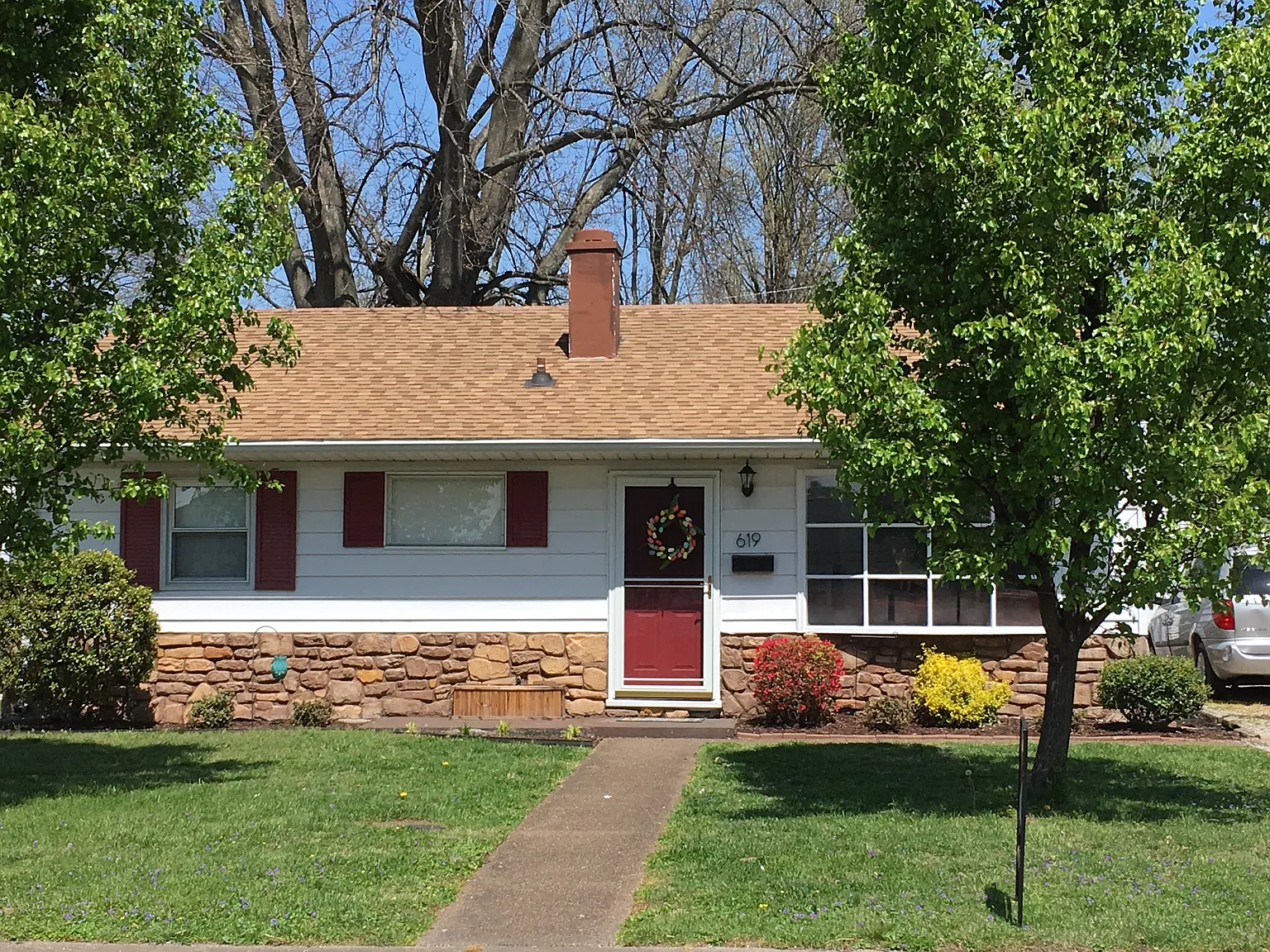619 Windsor Ave photo 1