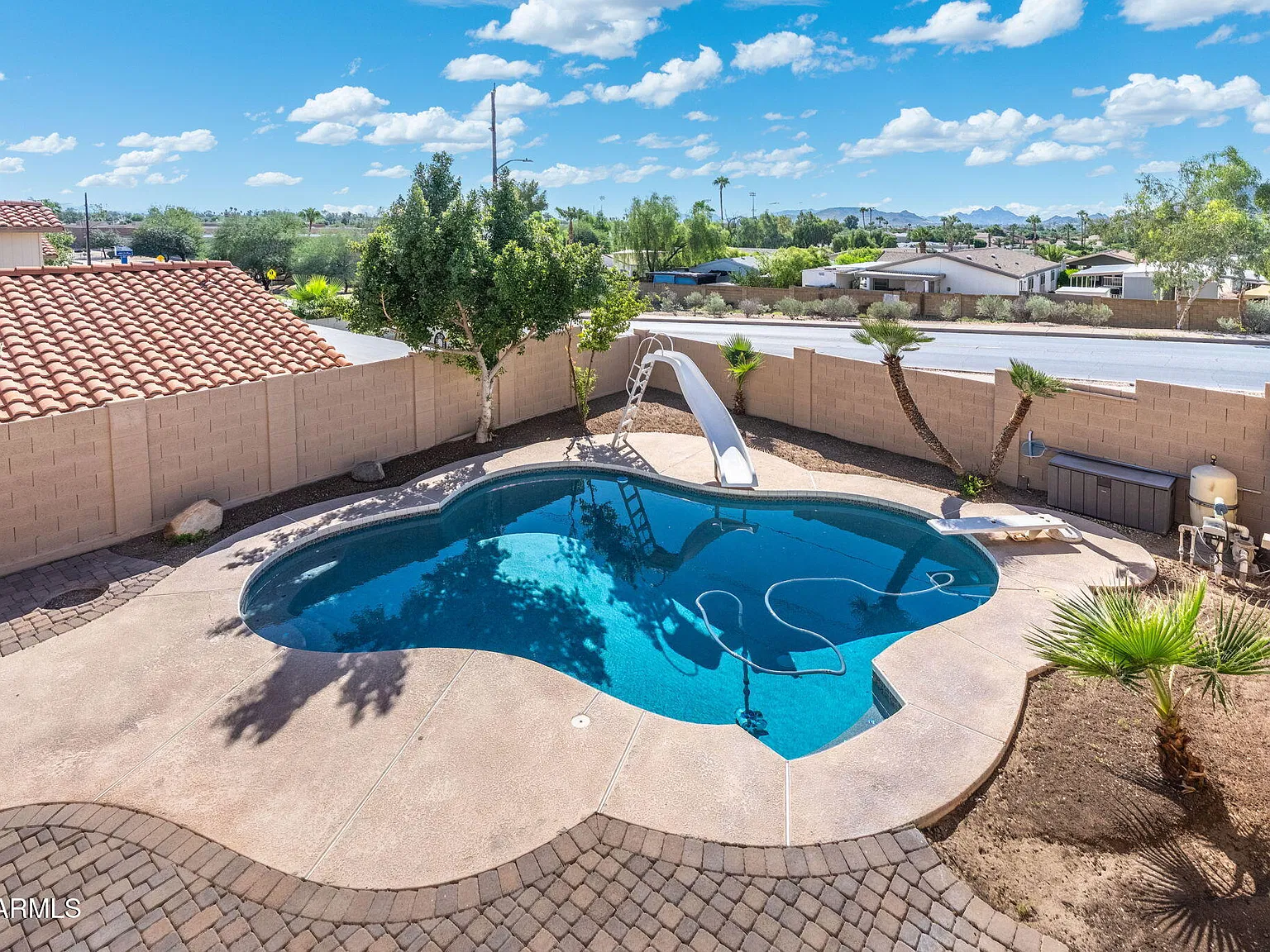 3 bed, 2.0 bath, 1268 sqft, $3,100 — Photo 1