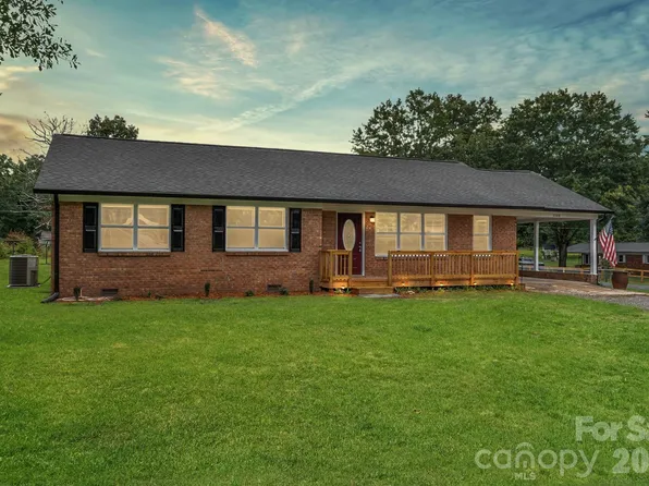 3388 Rhyne Forest Rd, Iron Station, NC 28080