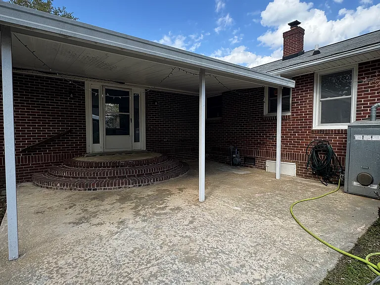 1527 S Kilbourne Rd — Photo 13