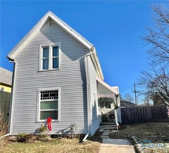 338 N Vine St, Fostoria, OH, 44830