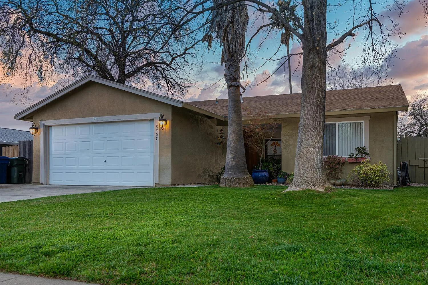 8307 Willow Tree Way photo 1