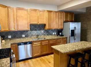 928 W Eastwood Ave APT 4W, Chicago, IL 60640