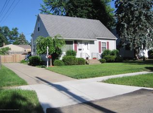 1010 Pendleton Dr, Lansing, MI 48917