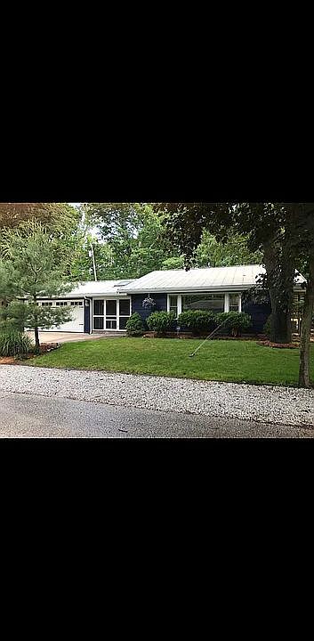 1st image of 122 Maplewood Trl