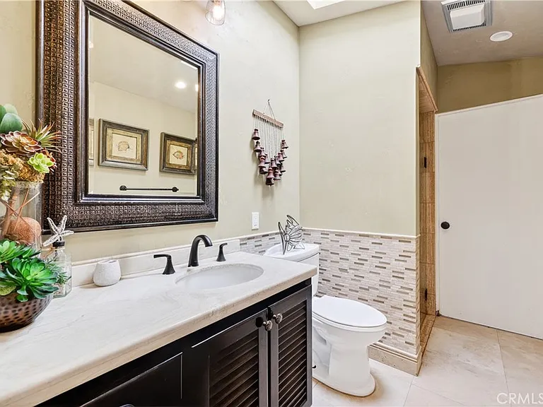 8 Monarch Bay Dr — Photo 23