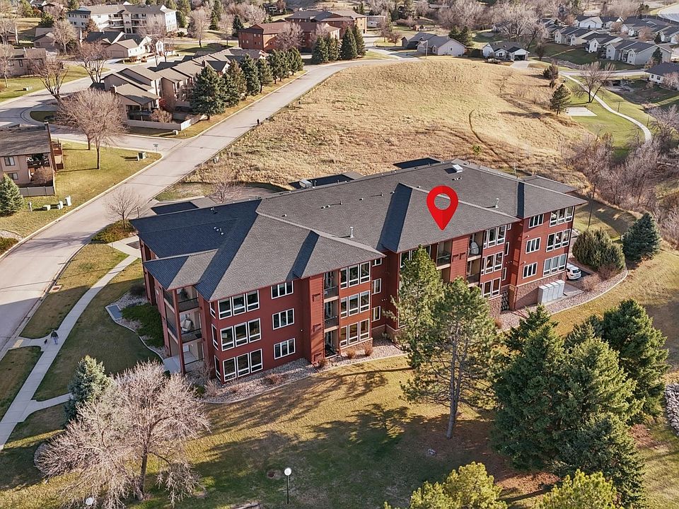 1st image of 4051 Fairway Hills Dr