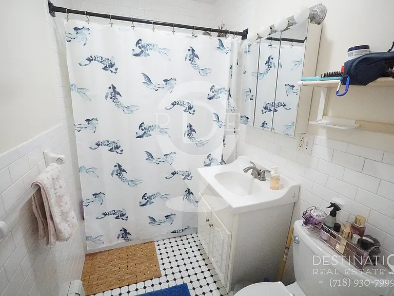 306 21st St #3 — Photo 7