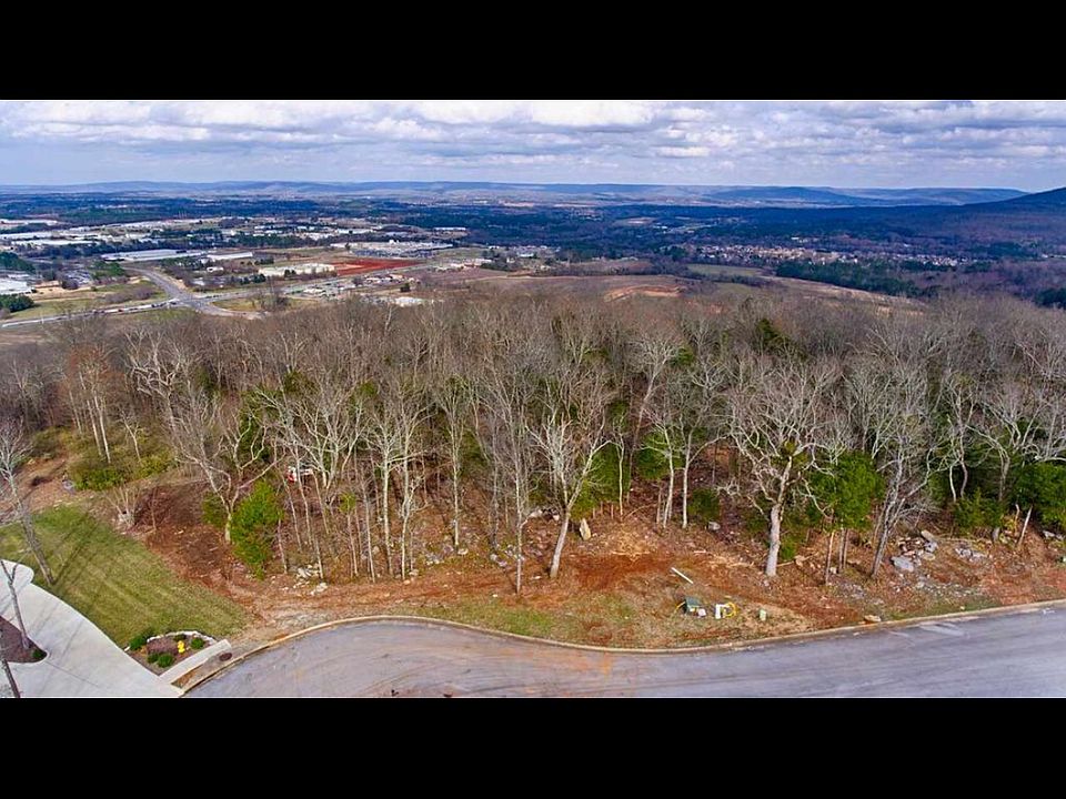 1st image of 4044 Hawks Way NE