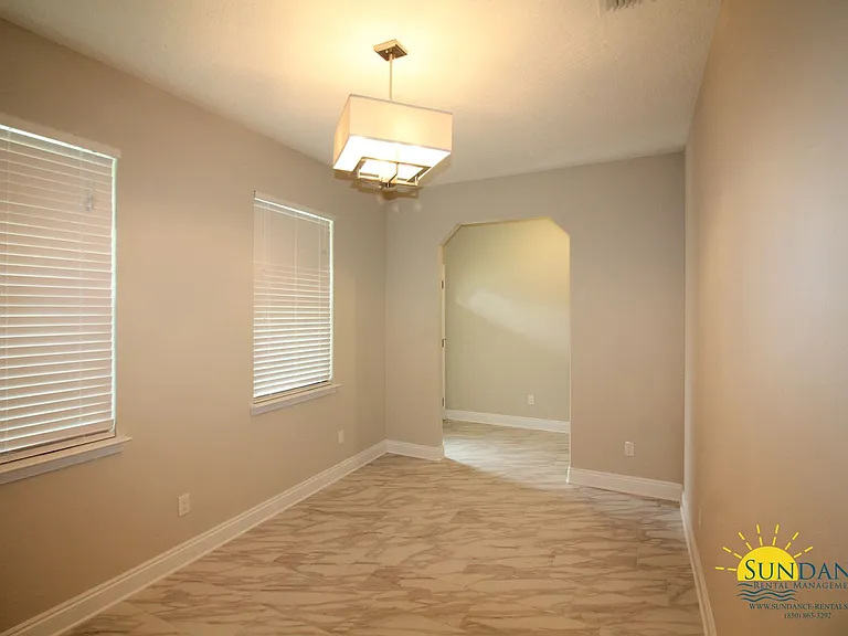 802 Dawes Rd — Photo 2
