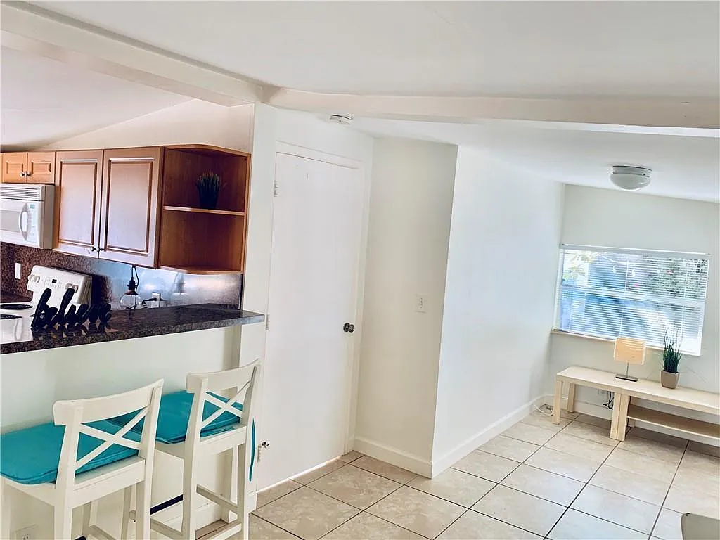 1 bed, 1.0 bath, 800 sqft, $1,995 — Photo 4
