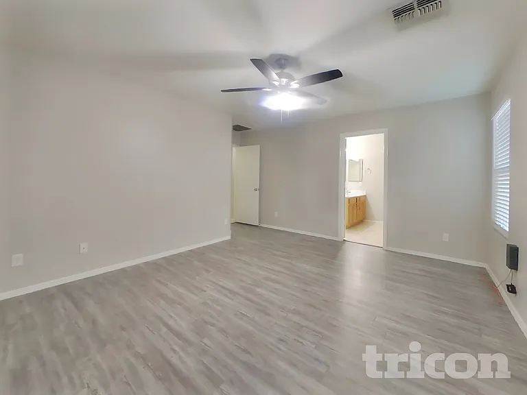 15456 W Desert Mirage Dr — Photo 8