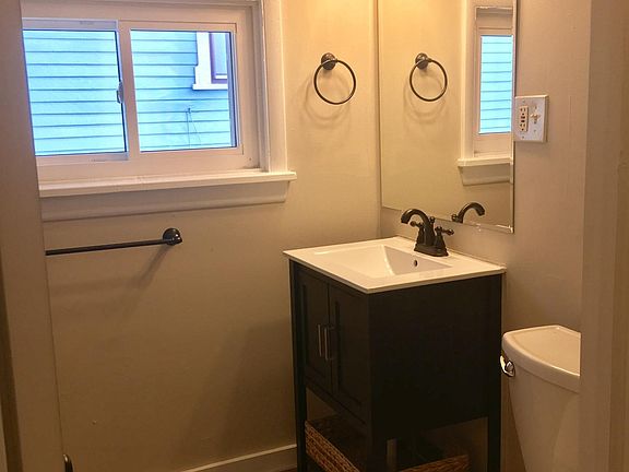 3rd image of 62 Caroline St APT 4
