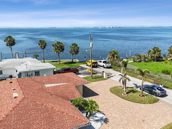 6917 22nd St W, Bradenton, FL 34207