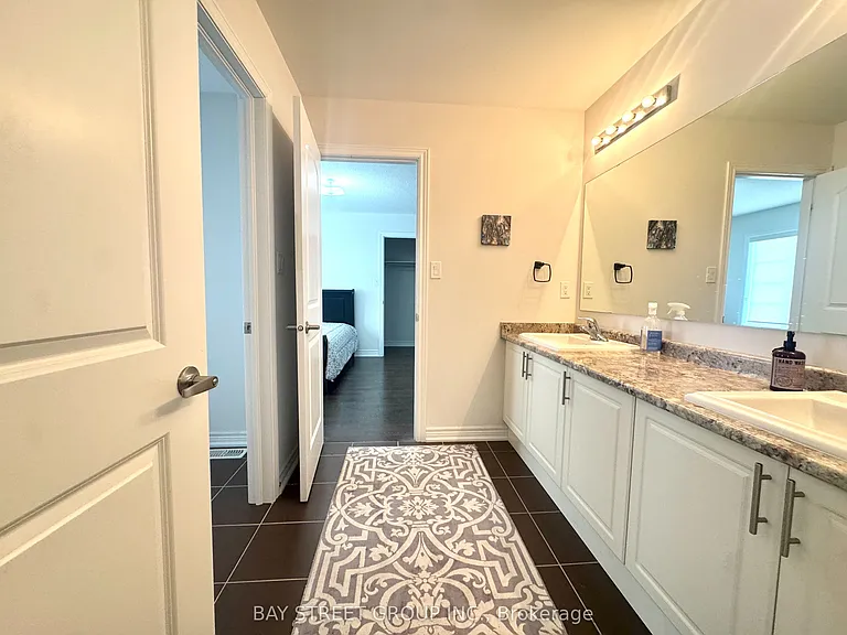 1003 Green St — Photo 20