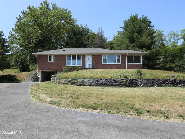 582 Route 143, Ravena, NY 12143