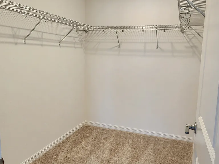 2136 Hallier Cv — Photo 20