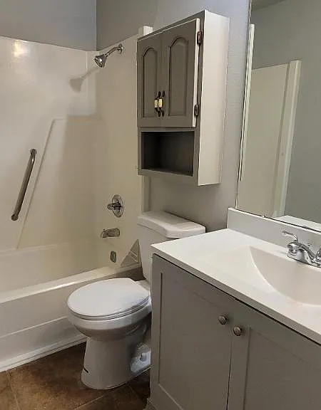 4620 Pontchartrain Dr #J — Photo 13