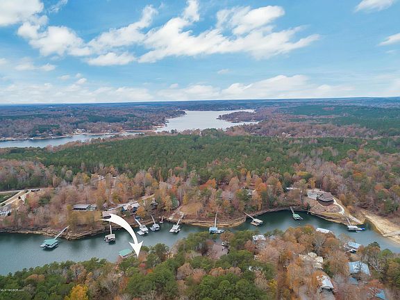 Image 5: Lake Location