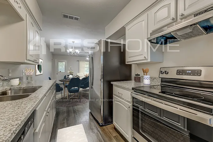 347 Linklea Dr — Photo 3